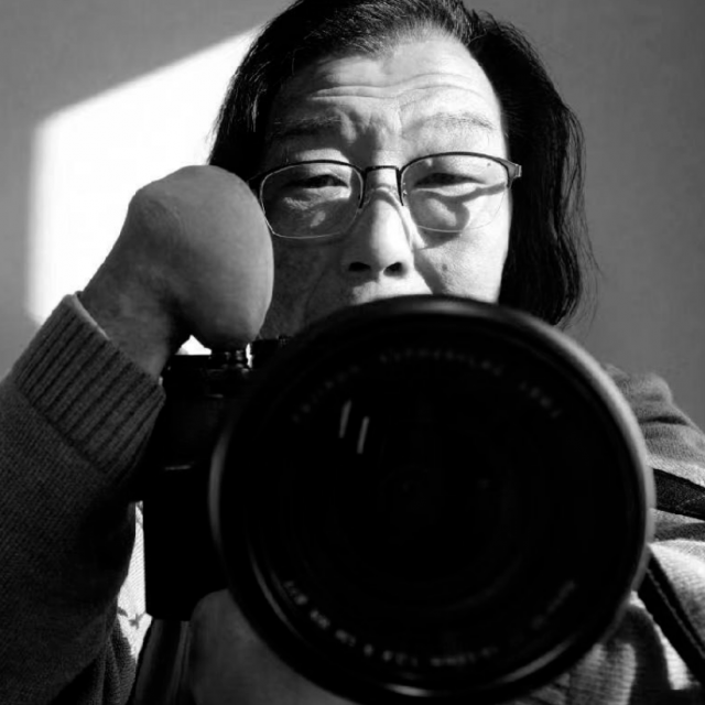 浙江摄影家 | 无手摄影师郑龙华如何玩转相机这一精密仪器